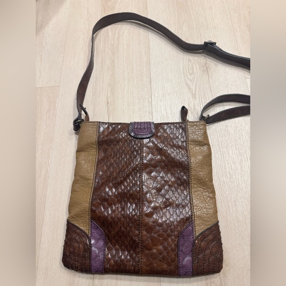 Jessica Simpson Brown and Purple crossbody Bag - Picture 3 of 9